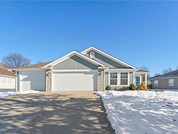 2nd image of 15752 Meadow Ct