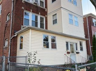 9 Douglas St, Hartford, CT 06114