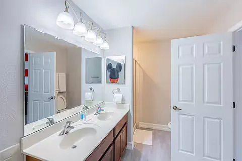849 Assembly Ct — Photo 17