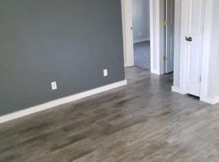 1113 4th St S APT 8, La Crosse, WI 54601