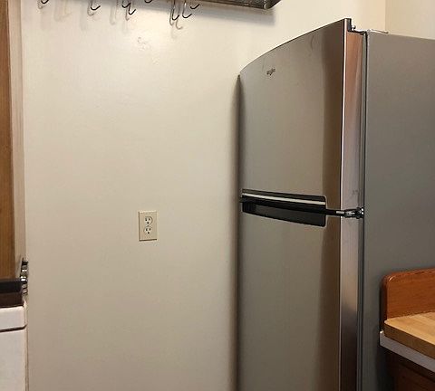 3rd image of 4-14 Windsor Pl #12