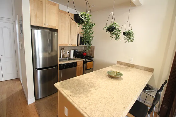 Rented by Luxor Homes & Investment Realty | media 26