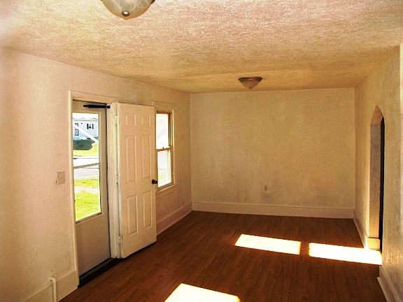 5th image of 1227 Westside Blvd NW