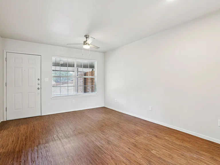 2 and 3 Bedroom Living Room