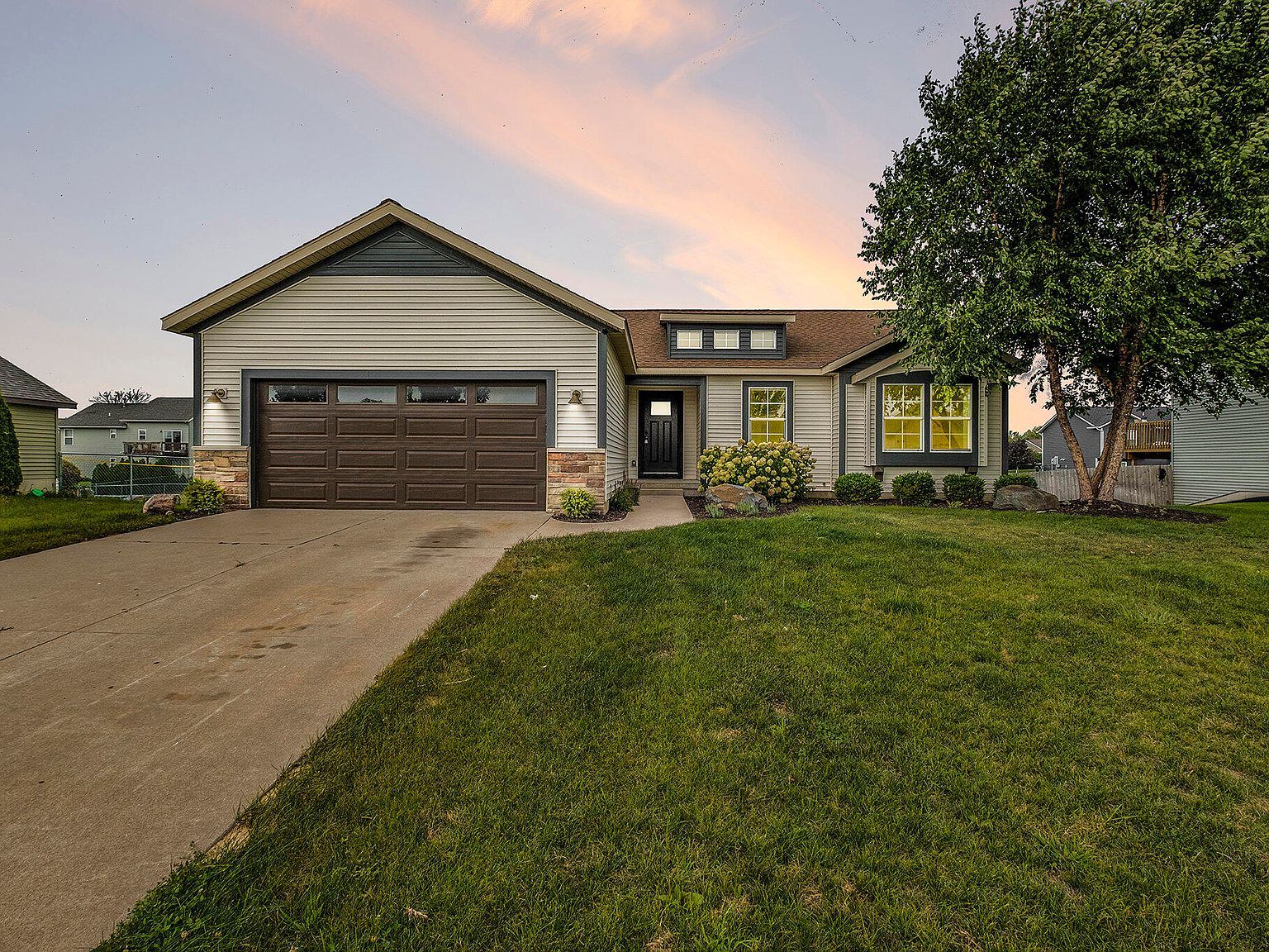 5341 Crestfield Ln, Allendale, MI 49401 | Zillow