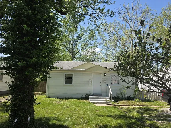 729 Beardsley Ct, Saint Louis, MO 63135