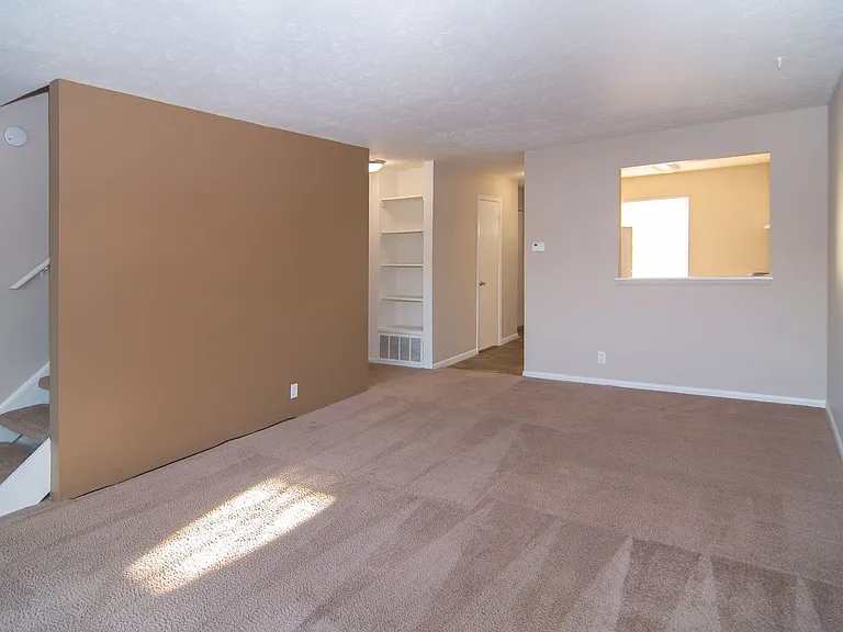 Whispering Pines Townhomes — Photo 7