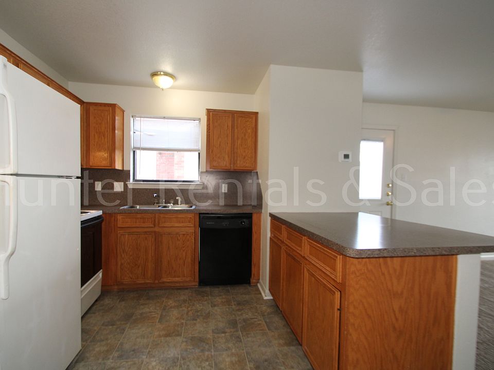 1st image of 1102 Lansberry Ct APT D