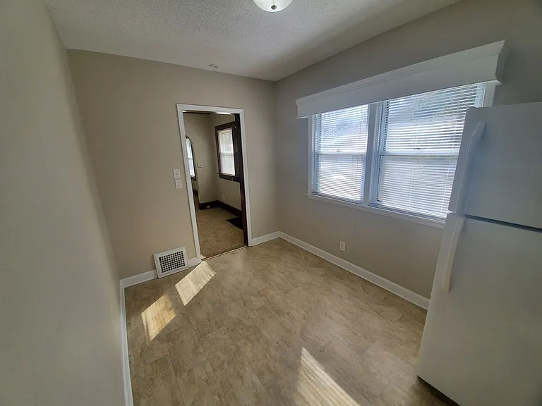 2616 Bowdoin St — Photo 5