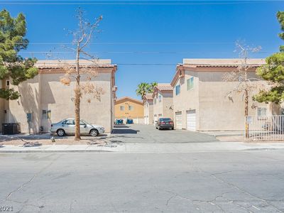 1727 N Lamont St, Las Vegas, NV 89115 | Zillow