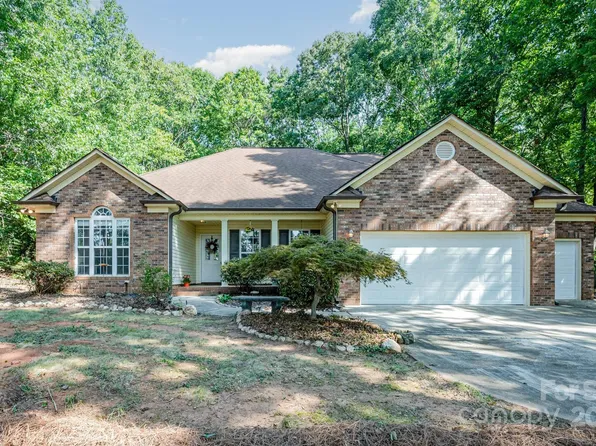 2909 Aprilia Ln, Monroe, NC 28112