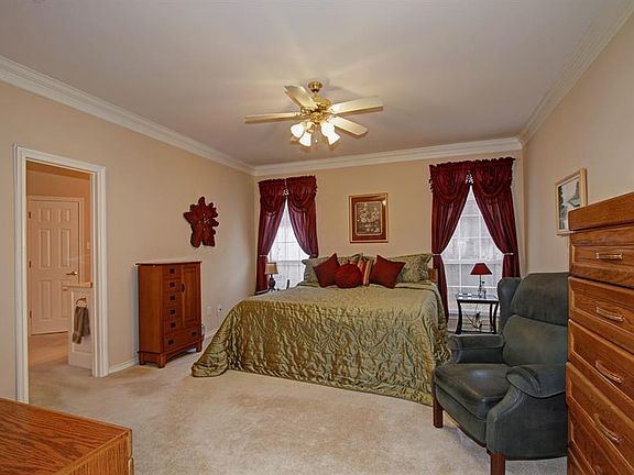 5th image of 6601 Kennedy Dr