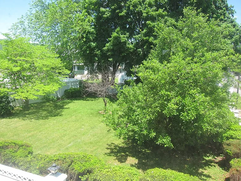 17 Durkee St — Photo 8