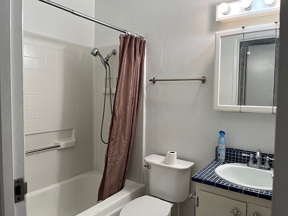 4th image of 2048 Sierra Rd