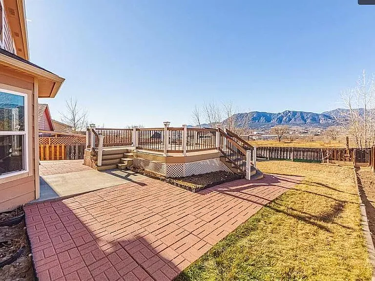 Mountain view is not available now due to properties being built behind this home.