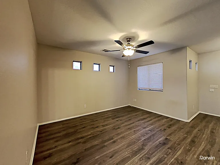 7218 S 37th Dr — Photo 8