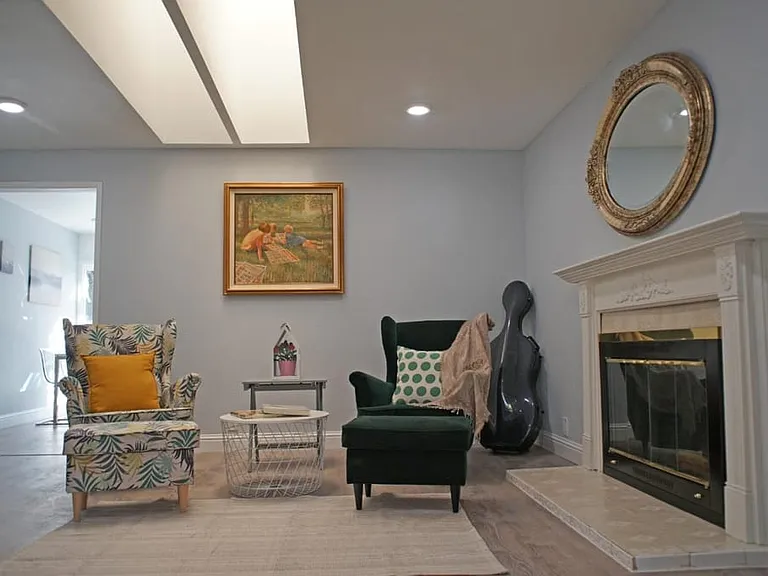 378 Spring Valley Ln — Photo 4