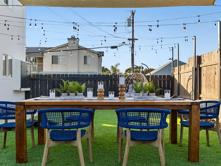 1221 Vega St — Photo 22