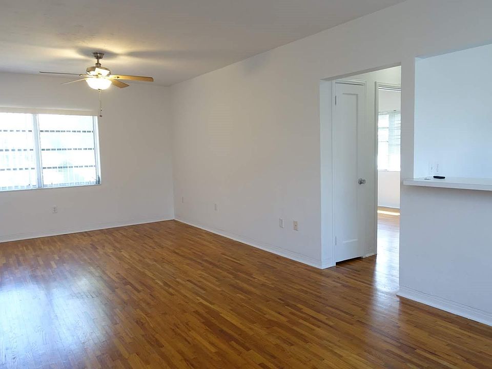 1st image of 414 Malaga Ave #4