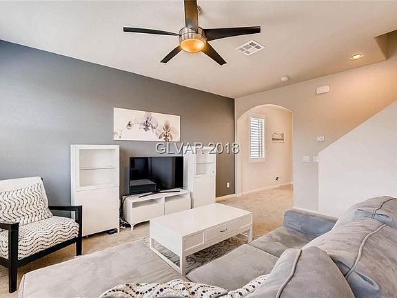 3rd image of 9839 Corliss Ct
