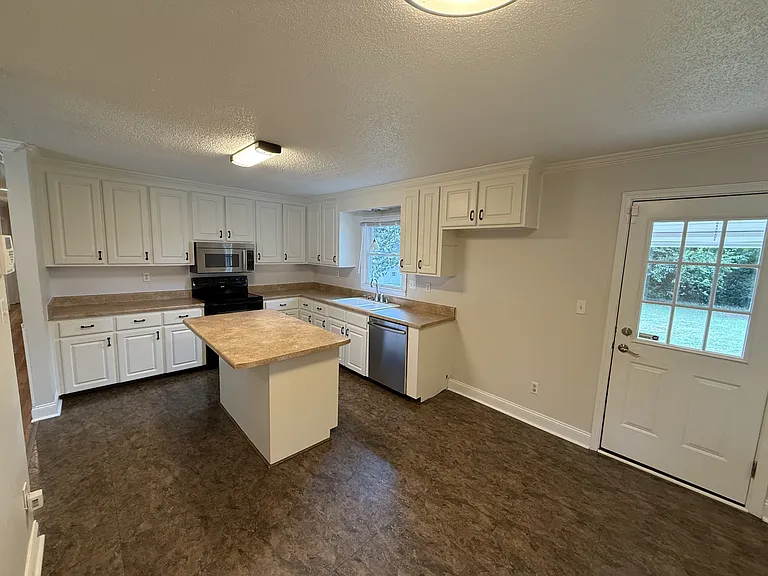 216 Fain Dr — Photo 12