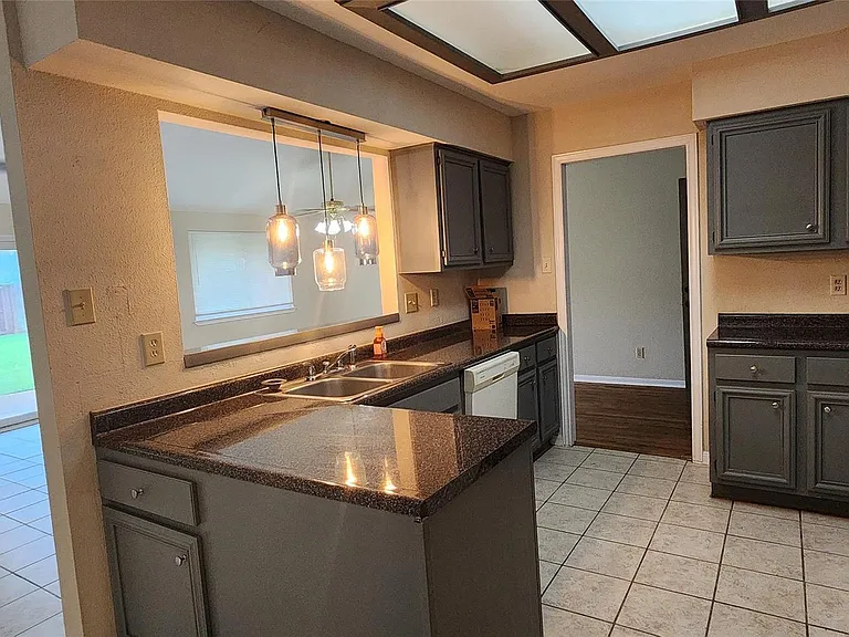 15215 Ensenada Dr — Photo 9