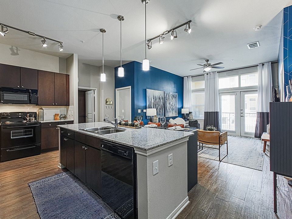 1st image of 8900 Lakes At 610 Dr #4524188