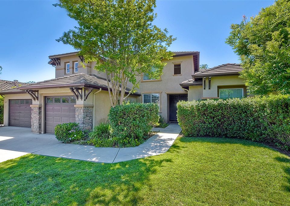 2nd image of 657 Highland Park