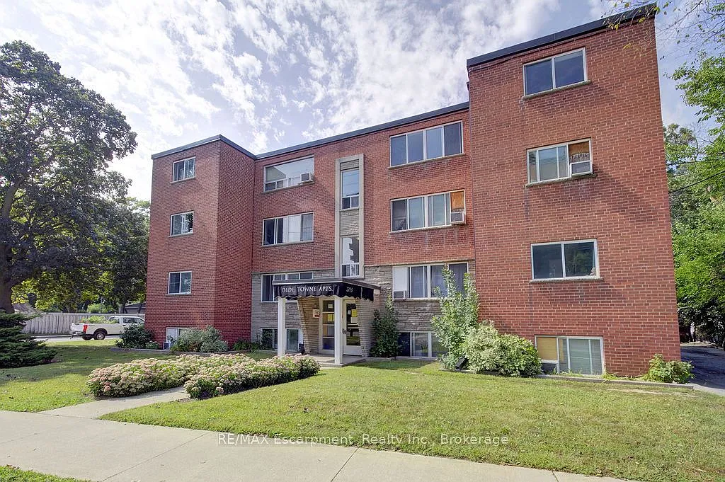 2 bed, $2,150 — Photo 1