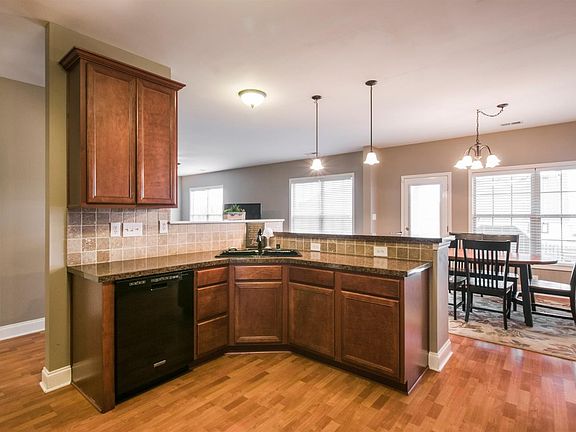 5th image of 1008 Jouett Creek Dr