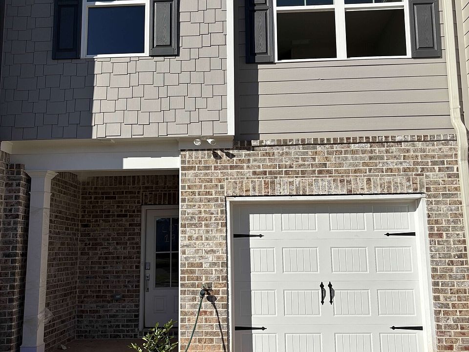 1st image of 2805 Lillian Ln