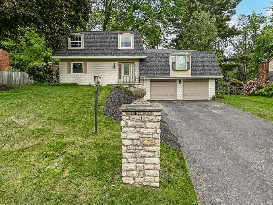 Multi level home in North Allegheny School District
