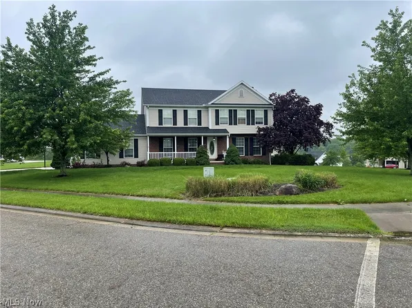 2475 Moredale Cir, Alliance, OH 44601