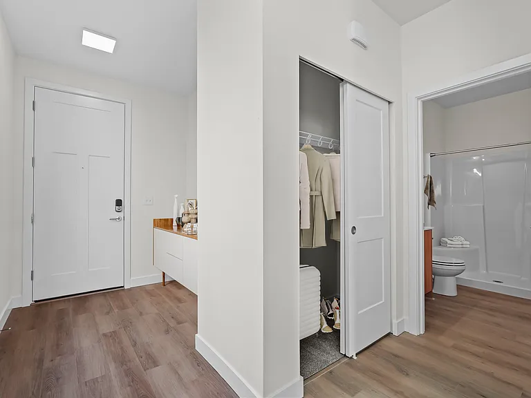 3721 SW Ashwood St — Photo 4