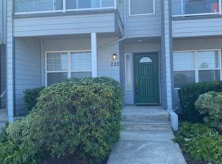 244 NE Bridgeton Rd #11450125, Portland, OR 97211