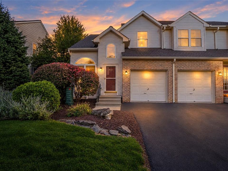1st image of 207 Ridings Cir #207