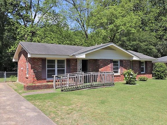 4th image of 3926 Fairfield Dr