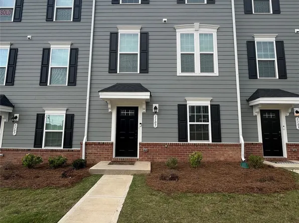 1105 May Apple Dr, Matthews, NC 28104