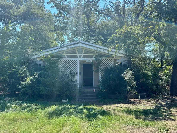 5308 N Hampshire Blvd, Fort Worth, TX 76112