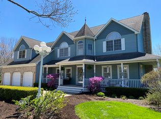 7N610 Cloverfield Cir, Campton Hills, IL 60175