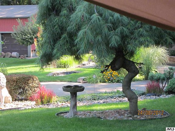 3rd image of 2525 Park Dr