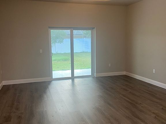 4th image of 20 Bunker View Dr #A