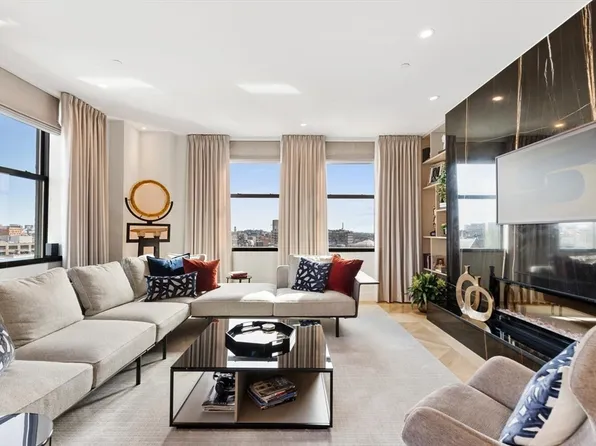 285 Columbus Ave #Penthouse 805, Boston, MA 02116