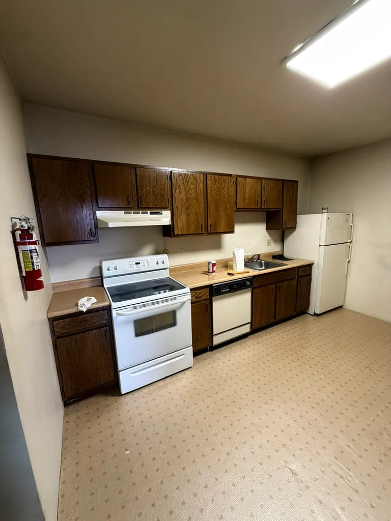 2 bed, 910 sqft, $1,750 — Photo 4