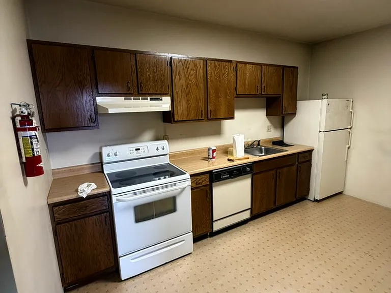 39 William St #204 — Photo 4