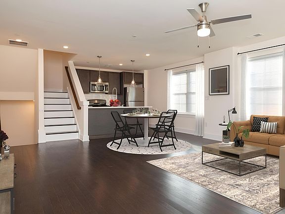 2nd image of 2440 N Lee St APT 2