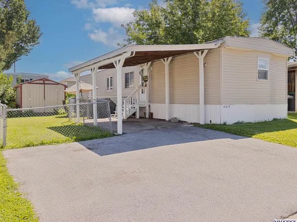 12835 Aurora Plz #237, Omaha, NE 68164