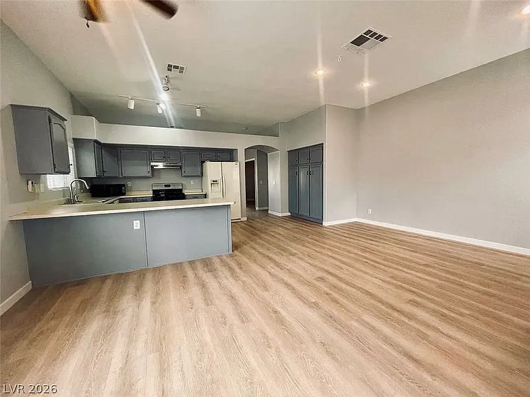 4417 Cinema Ave — Photo 8