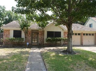 7915 Leamont Dr, Houston, TX 77072
