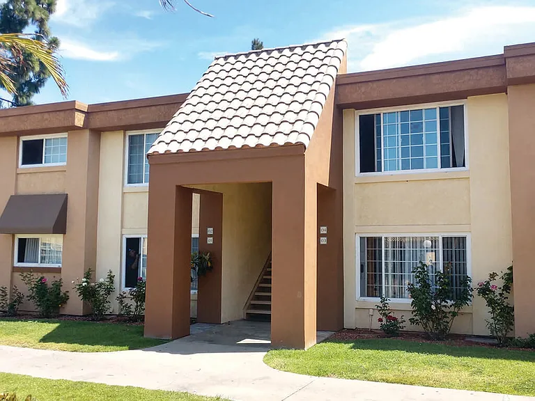 Park Villas Apartments — Photo 11